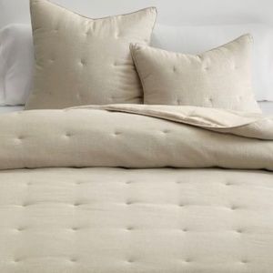 Pottery Barn Belgian Flax King Comforter